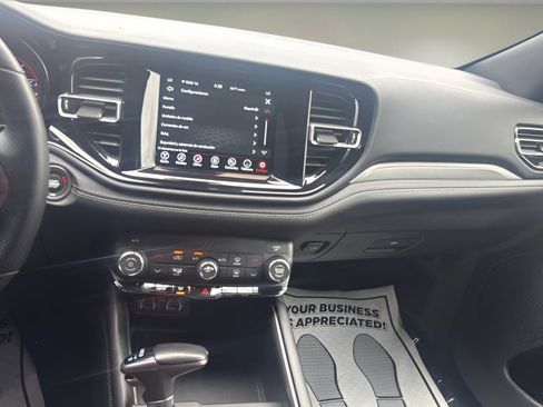 Used 2022 Dodge Durango SXT AWD/4WD image 11