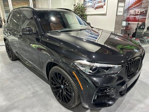 Used 2022 BMW X5 xDrive40i w/ M Sport Package AWD/4WD image 11