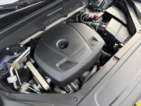 Used 2016 Volvo XC90 T5 Momentum image 18