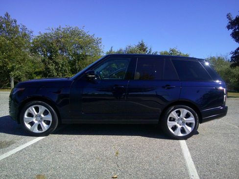 Used 2020 Land Rover Range Rover HSE image 29
