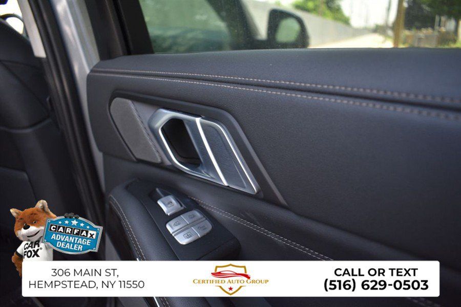 Used 2025 BMW X7 xDrive40i AWD/4WD image 27