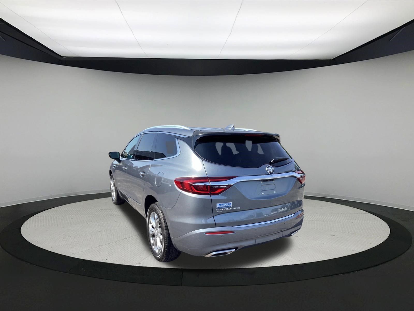 Used 2021 Buick Enclave Avenir w/ Avenir Technology Package AWD/4WD image 6