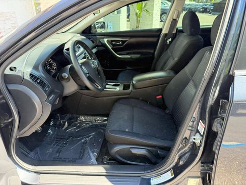 Used 2018 Nissan Altima 2.5 S FWD image 19
