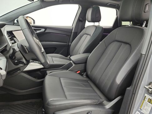 Used 2025 Audi Q4 e-tron Premium Plus RWD image 11