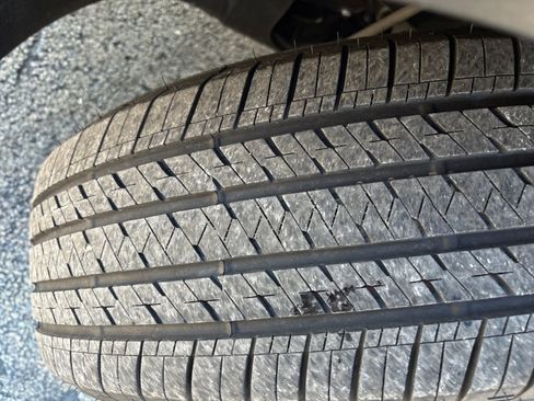 Used 2025 Honda CR-V EX image 28