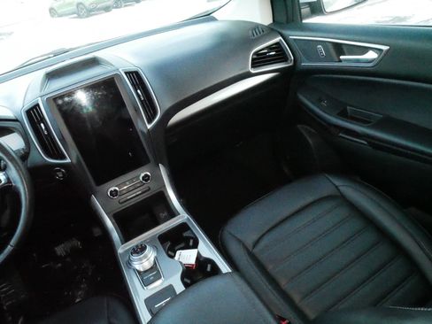 Used 2023 Ford Edge SEL image 11