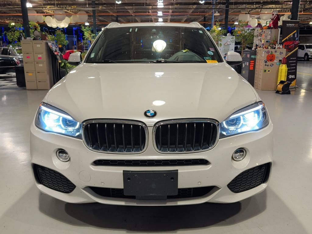 Used 2018 BMW X5 xDrive35i w/ M Sport Package AWD/4WD image 8