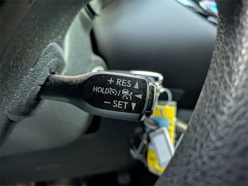 Used 2021 Toyota C-HR LE image 26