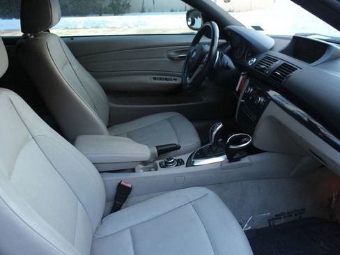 Used 2012 BMW 135i Convertible RWD image 17