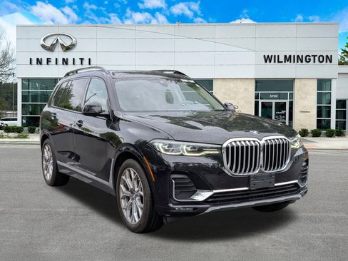 Used 2022 BMW X7 xDrive40i w/ Premium Package AWD/4WD image 1