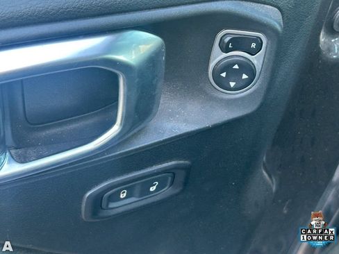 Used 2018 Jeep Wrangler Unlimited Sport S AWD/4WD image 6