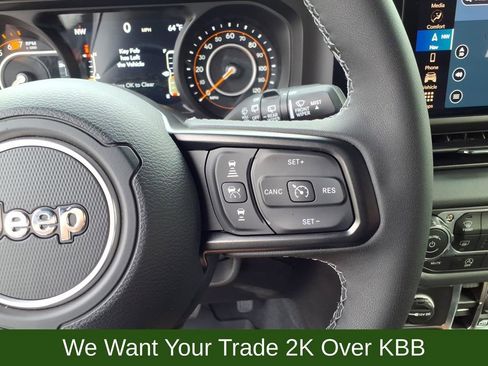 Used 2025 Jeep Wrangler Unlimited Rubicon image 20