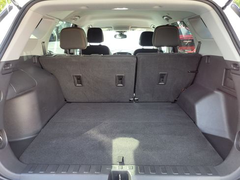 Used 2021 GMC Terrain SLE image 16