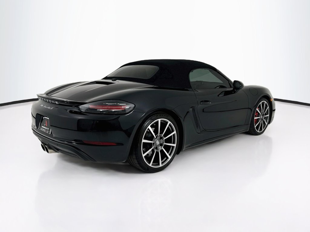 Certified 2022 Porsche 718 Boxster S RWD image 9