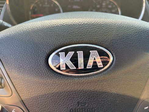 Used 2018 Kia Forte LX FWD image 24