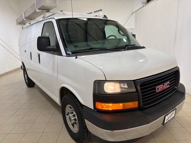 Used 2018 GMC Savana 2500 RWD image 8
