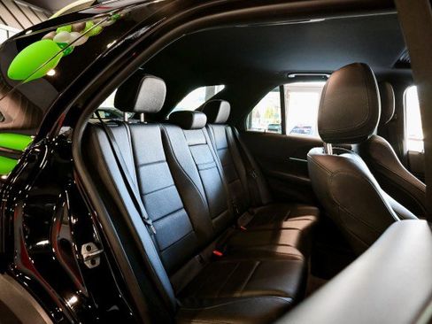 Used 2022 Mercedes-Benz GLE 350 4MATIC w/ Premium Package image 22