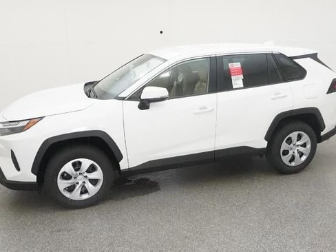 New 2025 Toyota RAV4 LE image 2
