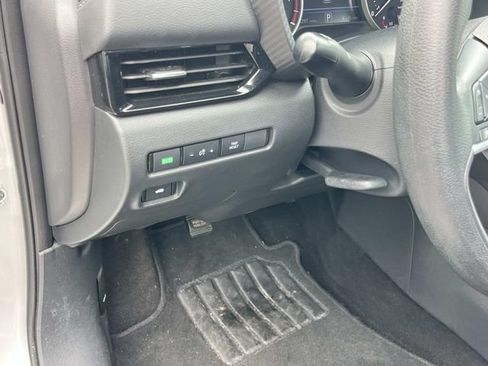 Used 2023 Nissan Sentra SV FWD image 27