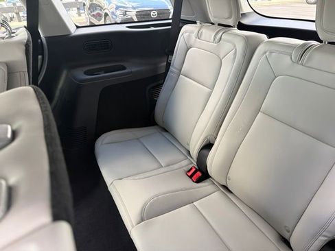 New 2026 Lincoln Aviator Reserve AWD/4WD image 10