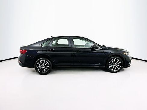 Used 2025 Volkswagen Jetta SE image 10