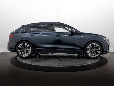 Used 2026 Audi Q8 Premium Plus w/ Premium Plus Package AWD/4WD image 3