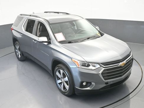 Used 2020 Chevrolet Traverse LT w/ LT Premium Package image 69