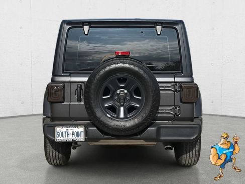 Used 2025 Jeep Wrangler Sport image 6