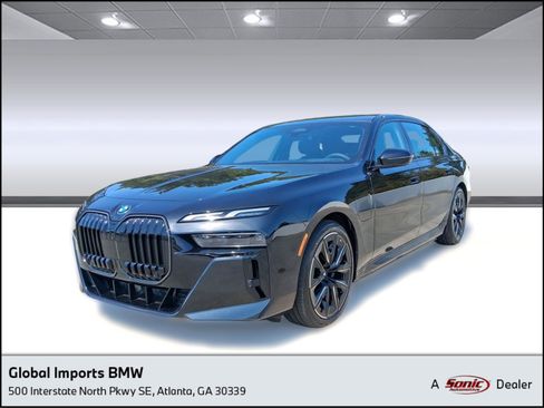 New 2026 BMW 750e xDrive w/ Premium Package image 1