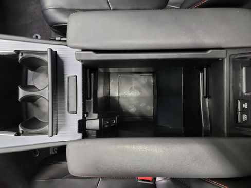 Used 2021 Toyota Sienna XSE w/ XSE Plus Package image 18