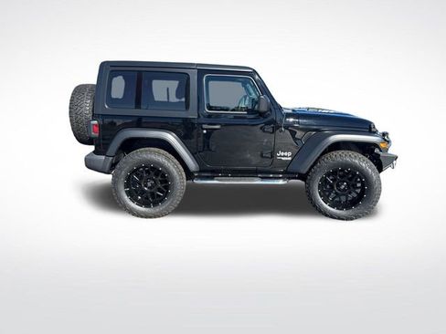 Used 2019 Jeep Wrangler Sport image 6