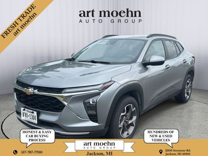 Used 2025 Chevrolet Trax LT