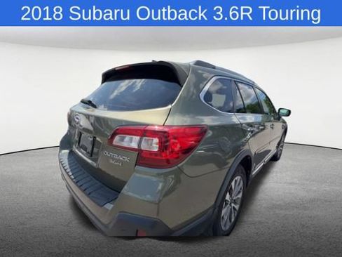 Used 2018 Subaru Outback 3.6R Touring AWD/4WD image 9