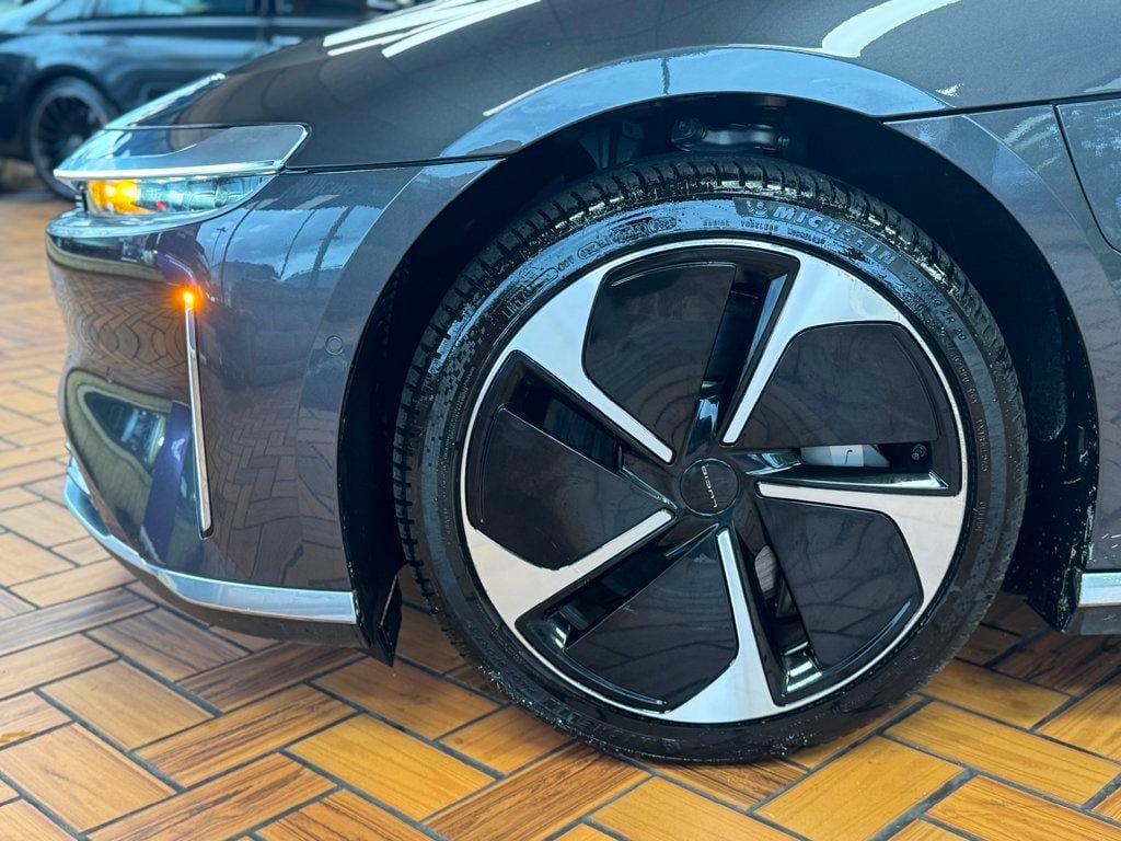 Used 2024 Lucid Air Touring AWD/4WD image 11