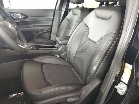 New 2026 Jeep Compass Latitude image 12