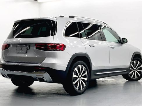 Used 2022 Mercedes-Benz GLB 250 image 12