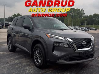 Used 2023 Nissan Rogue S AWD/4WD video 1