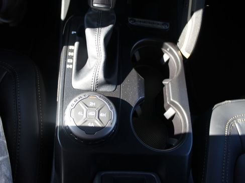 New 2025 Ford Bronco Badlands AWD/4WD image 26