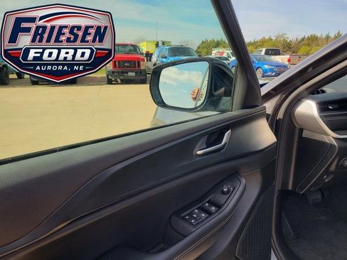 Used 2024 Jeep Grand Cherokee L Laredo AWD/4WD image 9