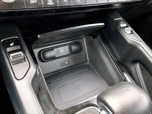 Used 2022 Kia Telluride S AWD/4WD image 33