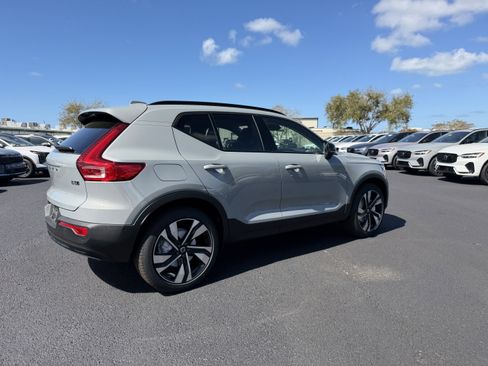New 2026 Volvo XC40 B5 Ultra w/ Protection Package image 3