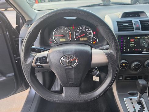 Used 2012 Toyota Corolla S FWD image 36