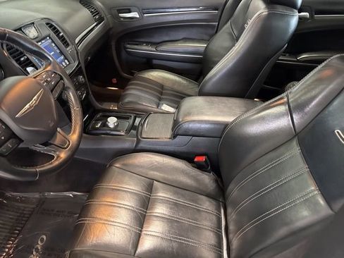 Used 2017 Chrysler 300 S w/ 300S Premium Group AWD/4WD image 34