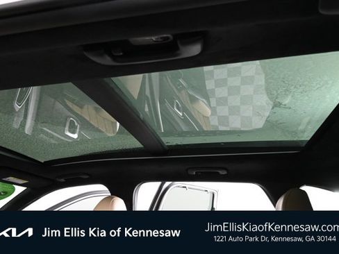 Certified 2024 Kia Sorento SX Prestige w/ Olive Brown Leather Package image 5