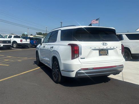 Used 2025 Hyundai Palisade Calligraphy AWD/4WD image 11