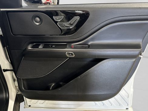 Used 2021 Lincoln Aviator Reserve image 45