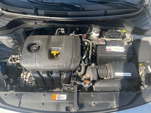 Used 2023 Kia Soul LX w/ LX Technology Package FWD image 24
