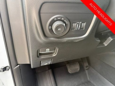 Used 2025 Jeep Grand Cherokee L Limited AWD/4WD image 33
