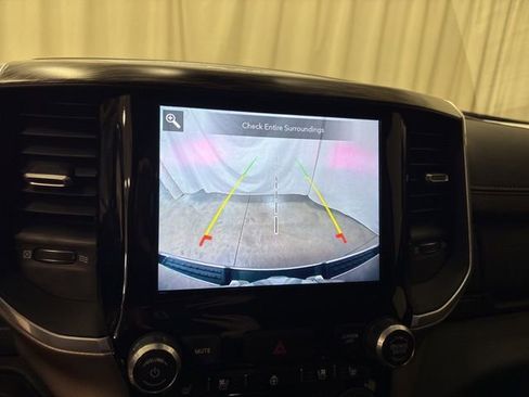 Used 2020 RAM 1500 Laramie image 25