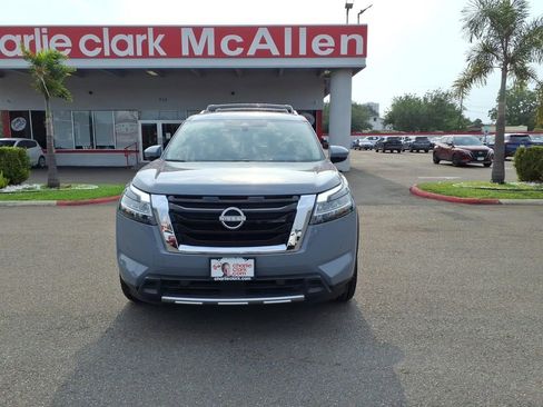 Used 2024 Nissan Pathfinder Platinum w/ Cargo Package FWD image 8